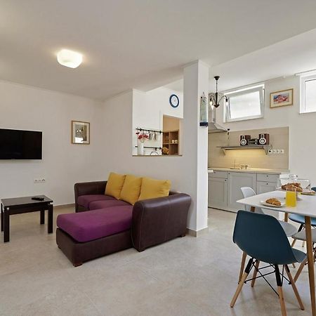Smuketa In Trogir Haus Fuer 4 Personen Villa ภายนอก รูปภาพ