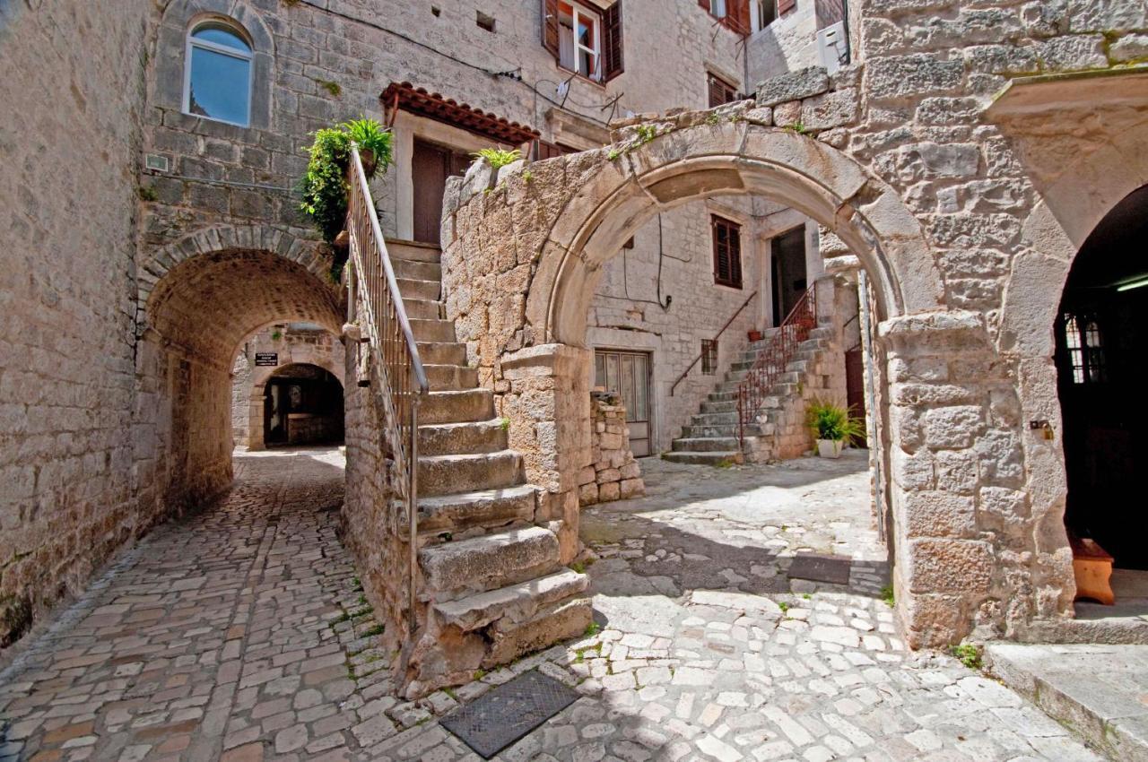 Smuketa In Trogir Haus Fuer 4 Personen Villa ภายนอก รูปภาพ