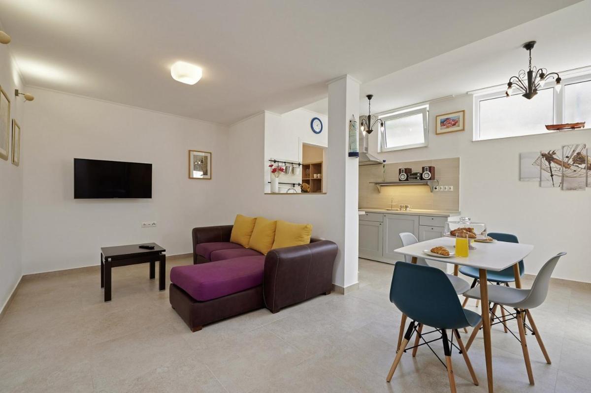 Smuketa In Trogir Haus Fuer 4 Personen Villa ภายนอก รูปภาพ