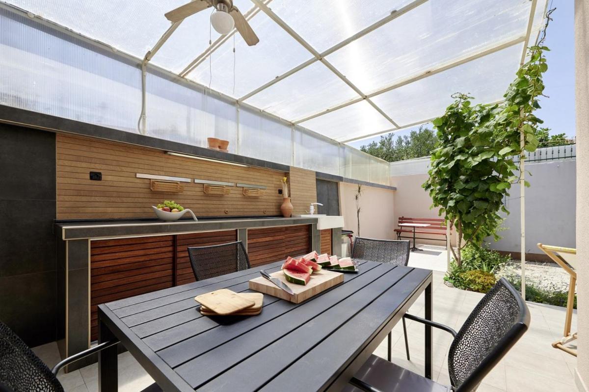 Smuketa In Trogir Haus Fuer 4 Personen Villa ภายนอก รูปภาพ